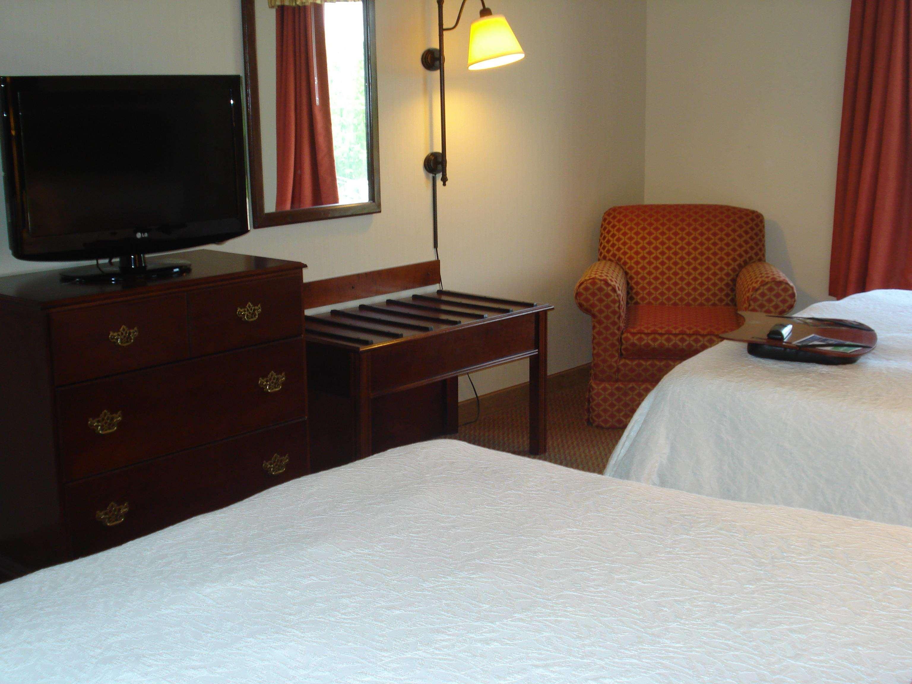 Hampton Inn Emporia Room photo